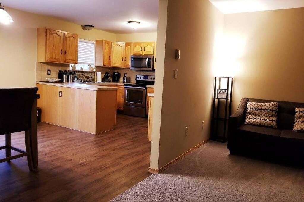 *Amenity-Filled Waterfront Oasis @Saw Creek Estates Near Waterfalls And Hiking* East Stroudsburg Buitenkant foto