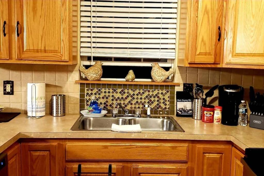 *Amenity-Filled Waterfront Oasis @Saw Creek Estates Near Waterfalls And Hiking* East Stroudsburg Buitenkant foto